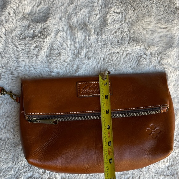 Patricia Nash Valerie fold over wristlet leather bag